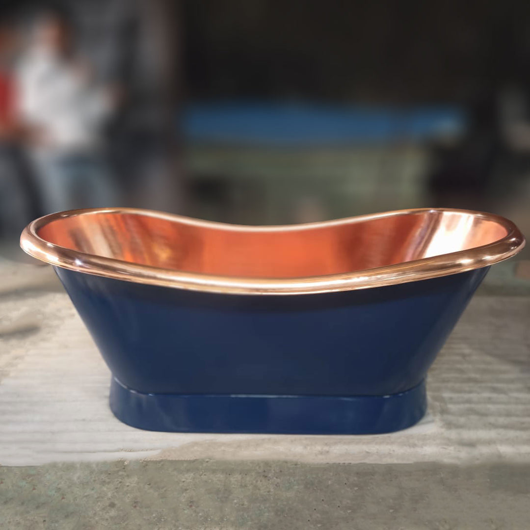 Slanting Base Copper Bathtub Copper Interior & RAL5022 Night Blue Exterior