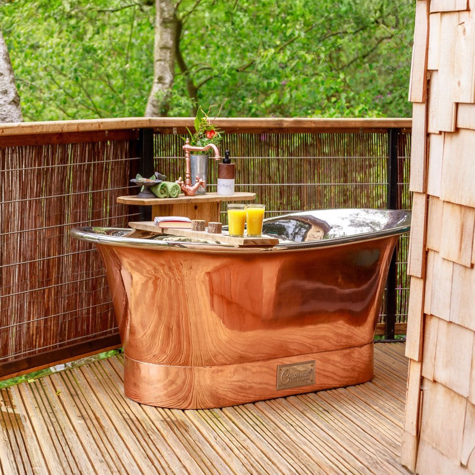 Straight base copper bathtub nickel inside