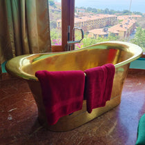 Straight Base Brass Bathtub Full Polished Brass Finish